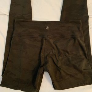 Lululemon camo legging